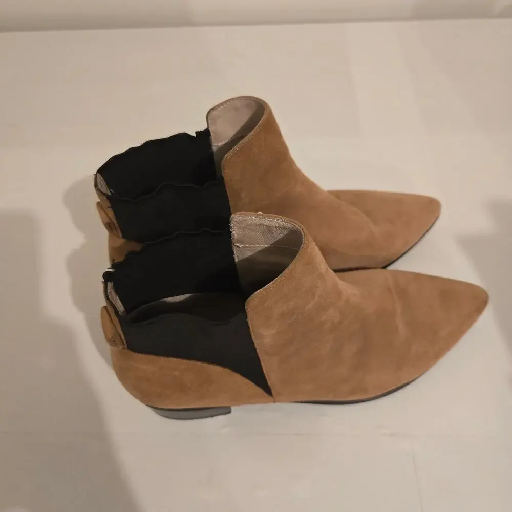 Halogen Skylar Pointy Toe Suede Booties Tan Black Slip On 8.5